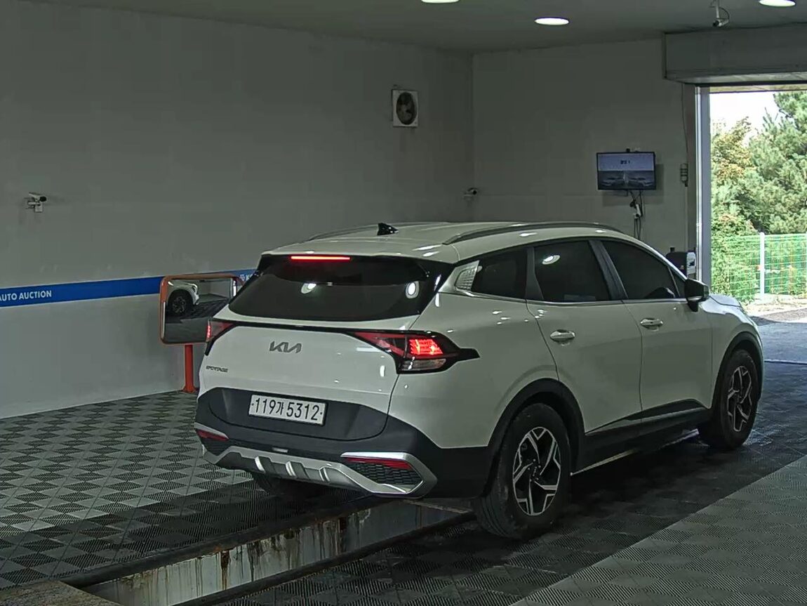 KIA THE ALL NEW SPORTAGE 2.0 DIESEL 2WD PRESTIGE 2023 - zdjęcie 5