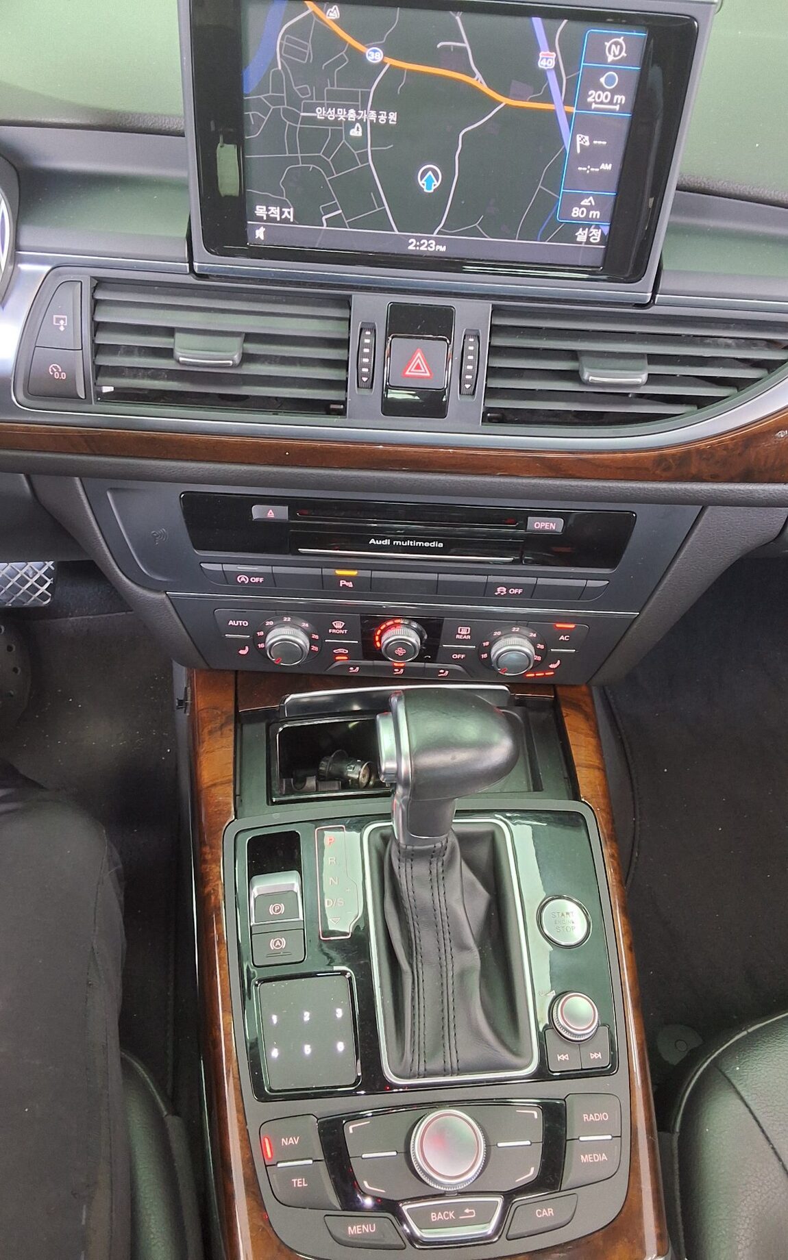 AUDI A6 (4TH GEN) 2.0 TDI DYNAMIC 2014 - zdjęcie 18