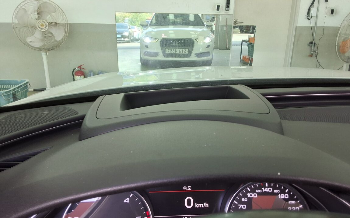 AUDI A6 (4TH GEN) 2.0 TDI DYNAMIC 2014 - zdjęcie 19