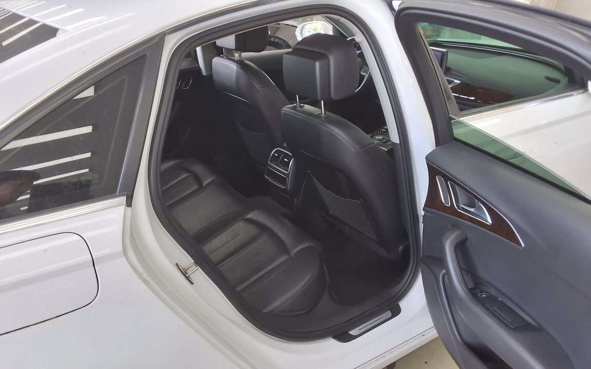 AUDI A6 (4TH GEN) 2.0 TDI DYNAMIC 2014 - zdjęcie 13