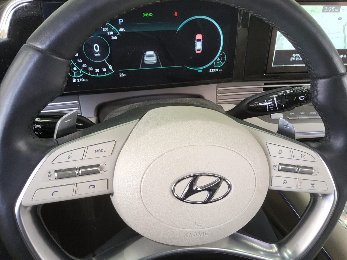 HYUNDAI THE NEW GRANDEUR IG GASOLINE 2.5 LE BLANC 2023 - zdjęcie 17
