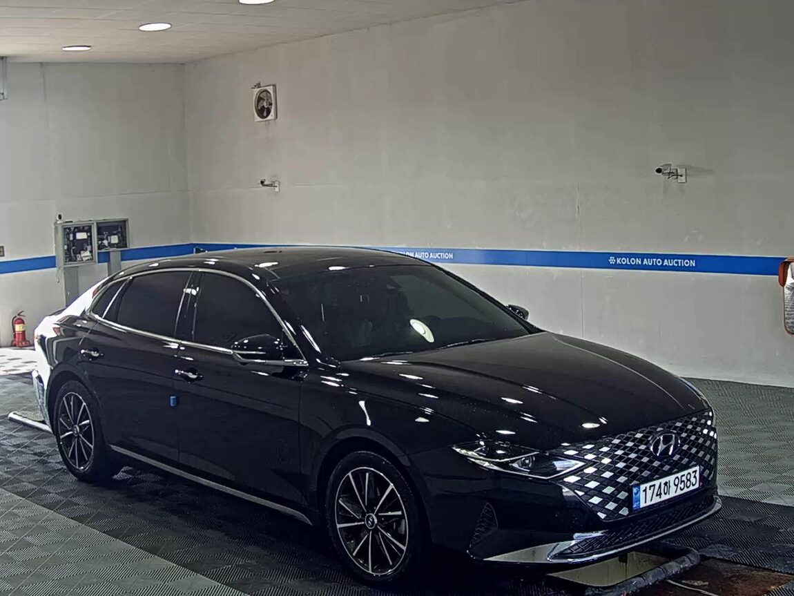 HYUNDAI THE NEW GRANDEUR IG GASOLINE 2.5 LE BLANC 2023 - zdjęcie 3