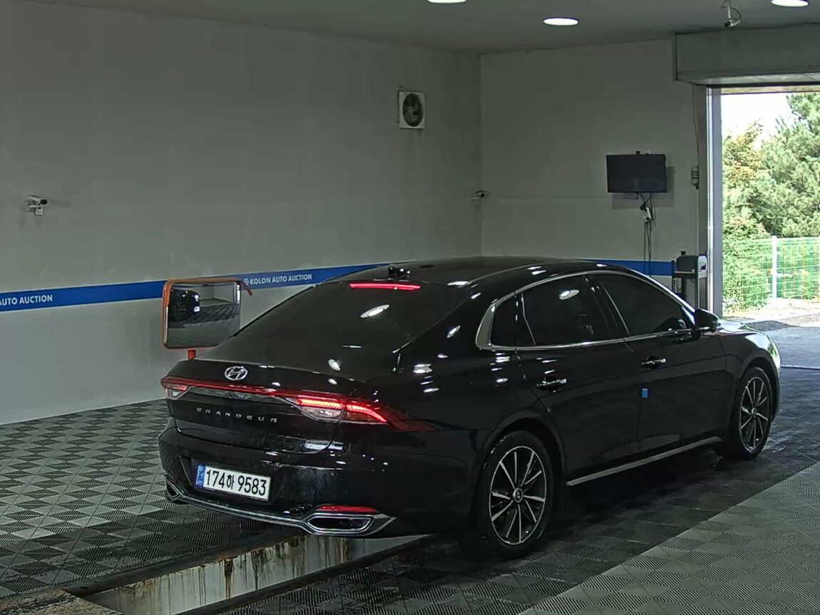 HYUNDAI THE NEW GRANDEUR IG GASOLINE 2.5 LE BLANC 2023 - zdjęcie 5