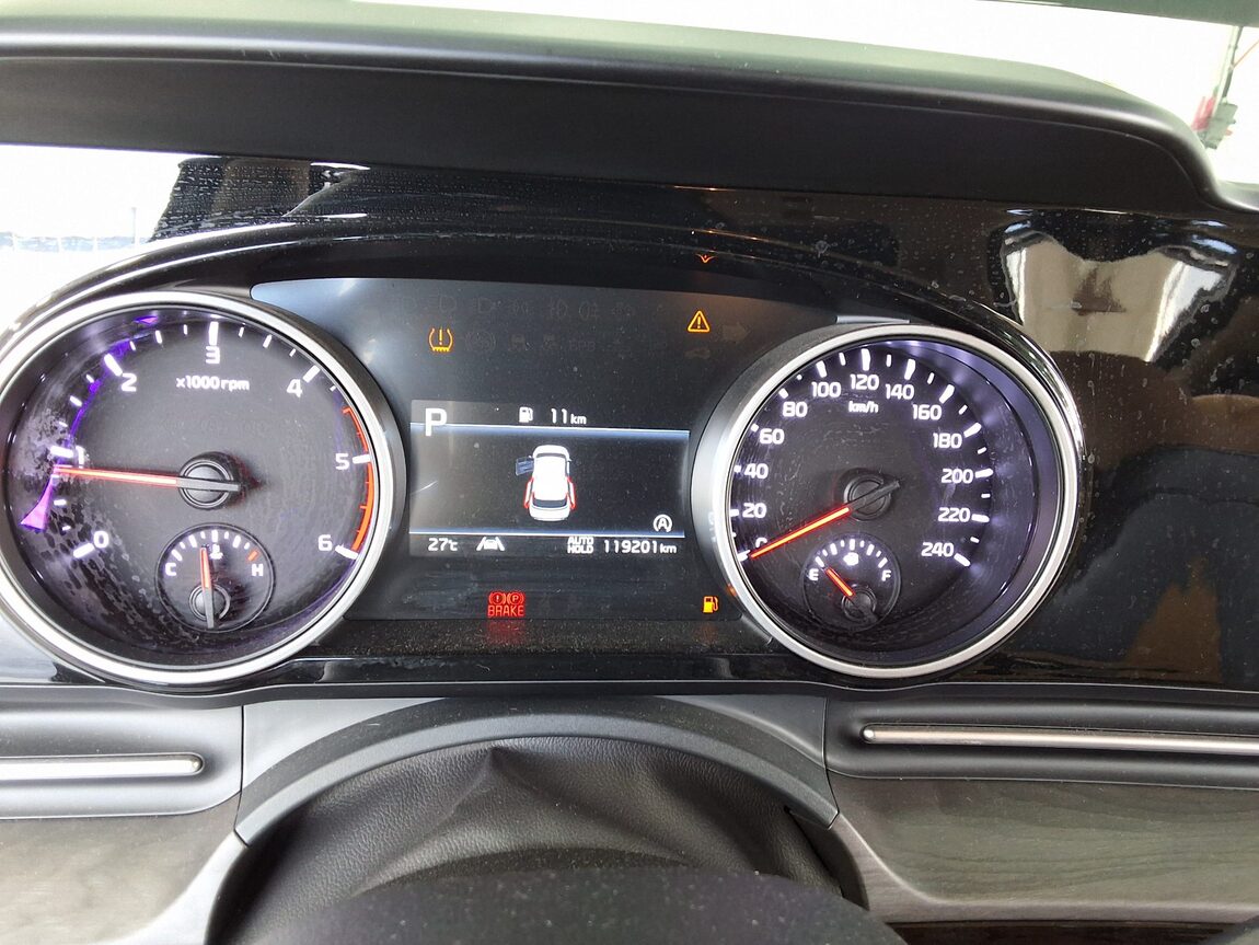 KIA NEW CARNIVAL (KA4) 9-SEATER DIESEL PRESTIGE 2023 - zdjęcie 9