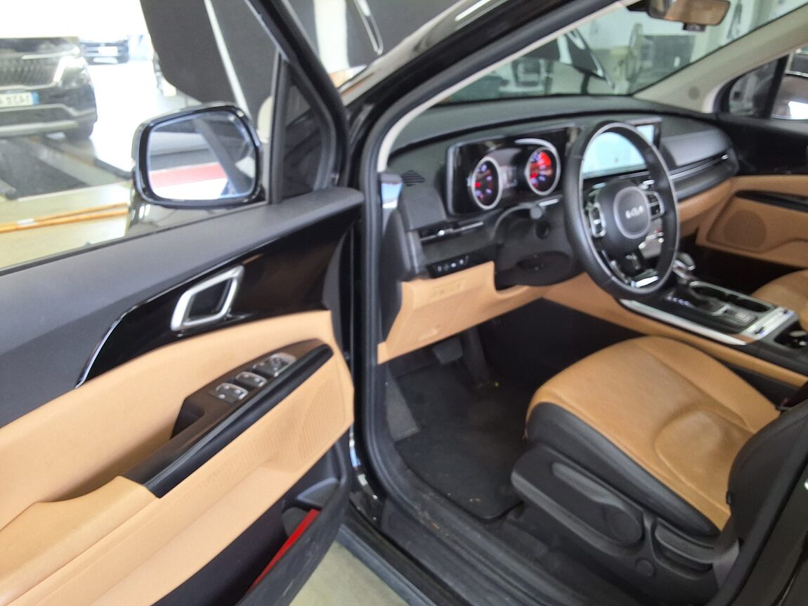 KIA NEW CARNIVAL (KA4) 9-SEATER DIESEL PRESTIGE 2023 - zdjęcie 10