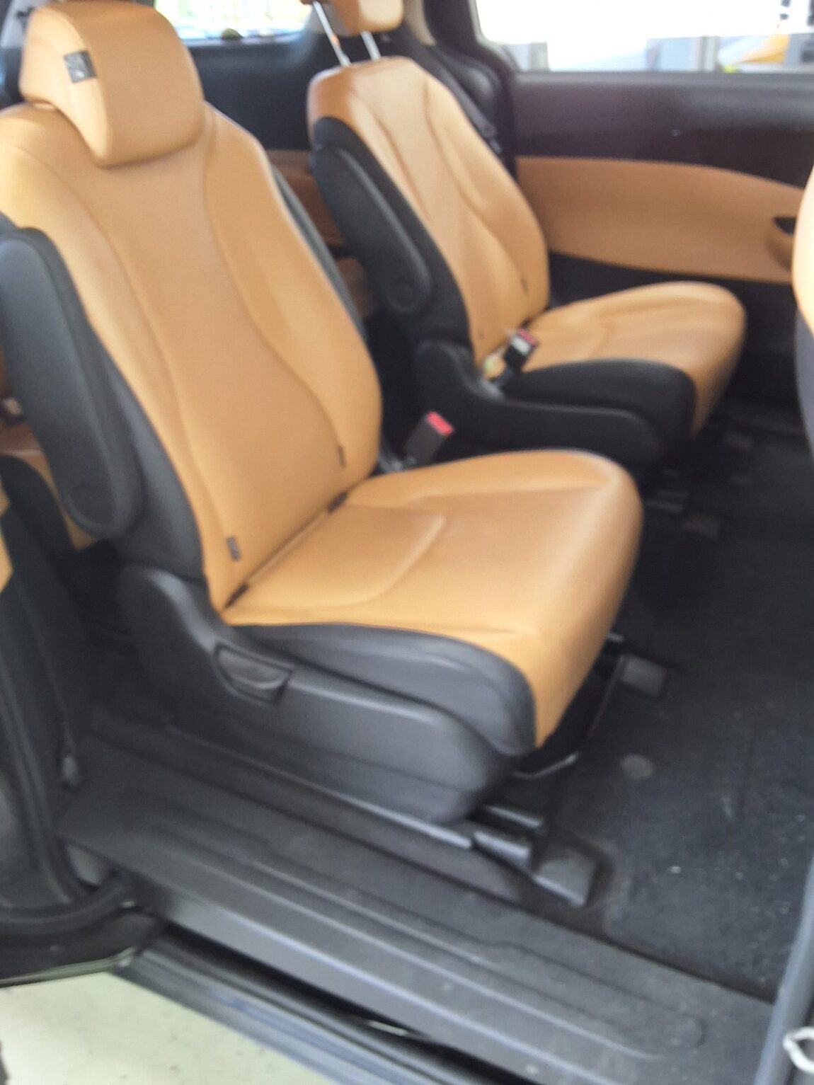 KIA NEW CARNIVAL (KA4) 9-SEATER DIESEL PRESTIGE 2023 - zdjęcie 13