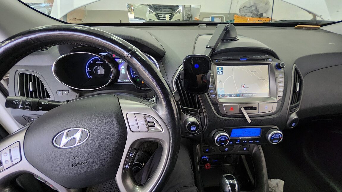HYUNDAI NEW TUCSON ix DIESEL R2.0 2WD MODERN 2014 - zdjęcie 18