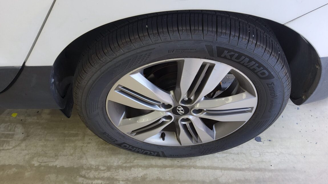 HYUNDAI NEW TUCSON ix DIESEL R2.0 2WD MODERN 2014 - zdjęcie 24