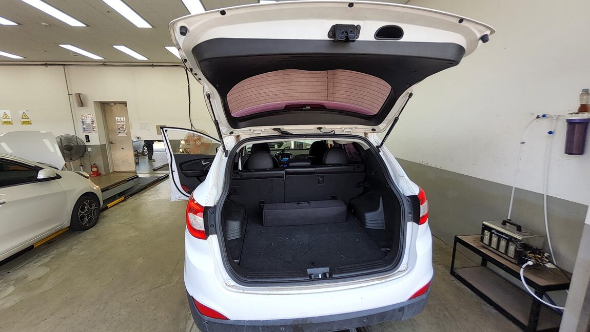 HYUNDAI NEW TUCSON ix DIESEL R2.0 2WD MODERN 2014 - zdjęcie 15