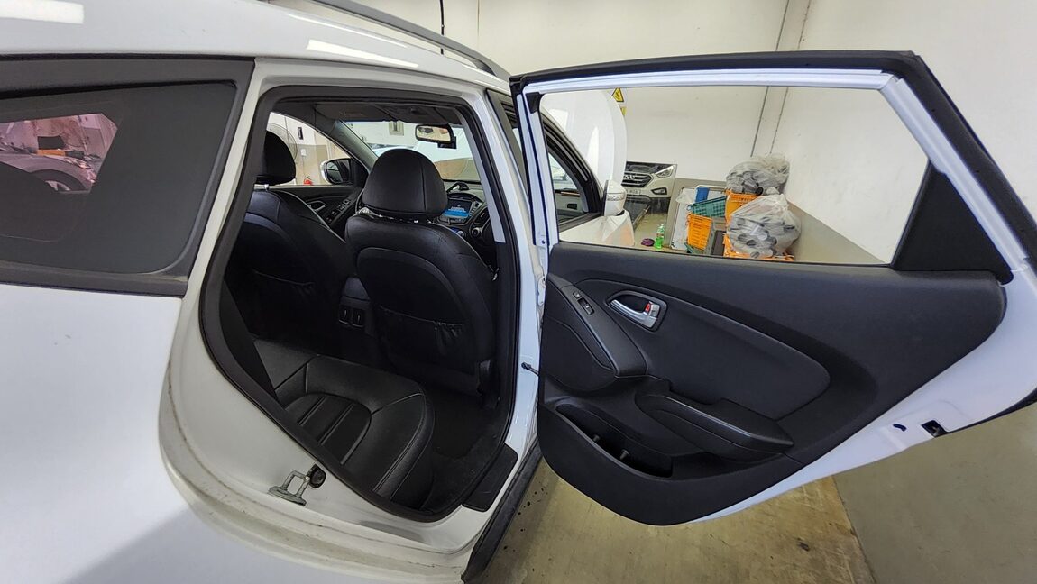 HYUNDAI NEW TUCSON ix DIESEL R2.0 2WD MODERN 2014 - zdjęcie 13