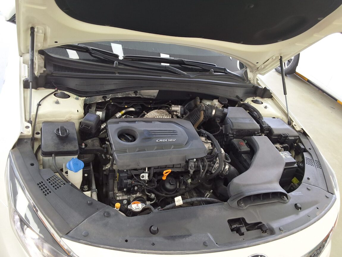 KIA NEW K5 1.7 DIESEL PRESTIGE MX 2016 - zdjęcie 18
