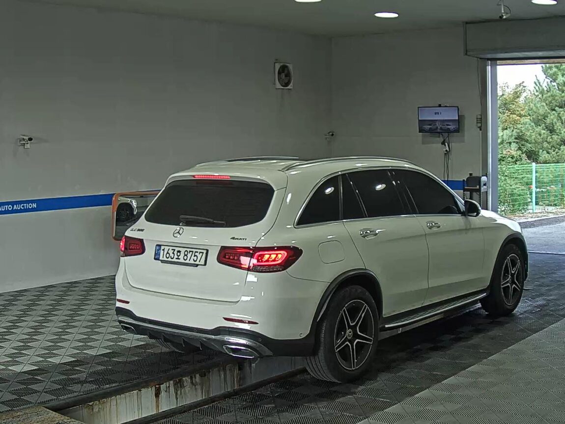 MERCEDES-BENZ GLC-CLASS GLC 300 4MATIC 2022 - zdjęcie 5