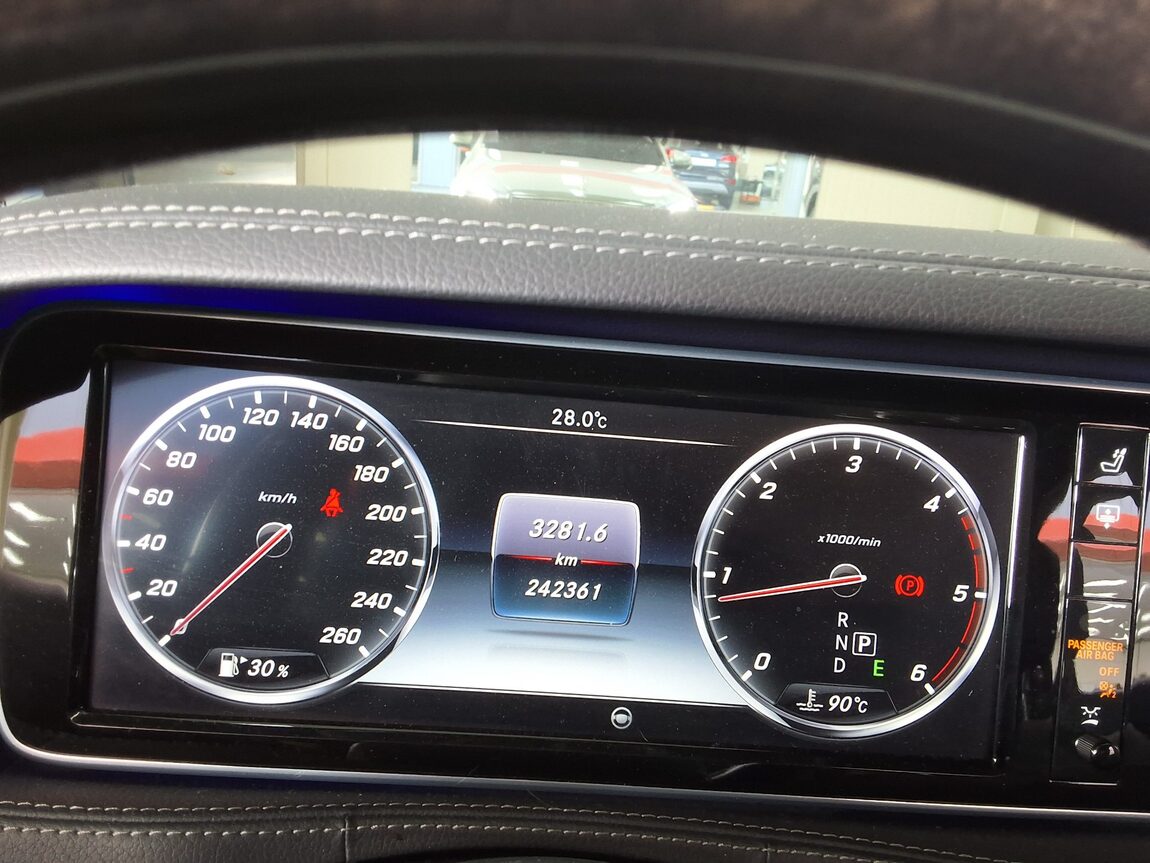 MERCEDES-BENZ S-CLASS (6TH GEN) S350 d 4MATIC 2016 - zdjęcie 10