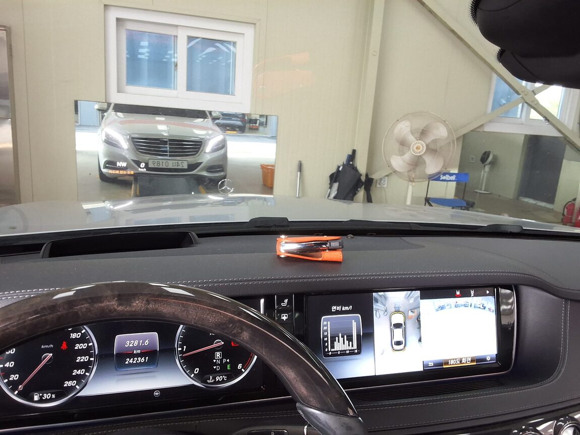 MERCEDES-BENZ S-CLASS (6TH GEN) S350 d 4MATIC 2016 - zdjęcie 25