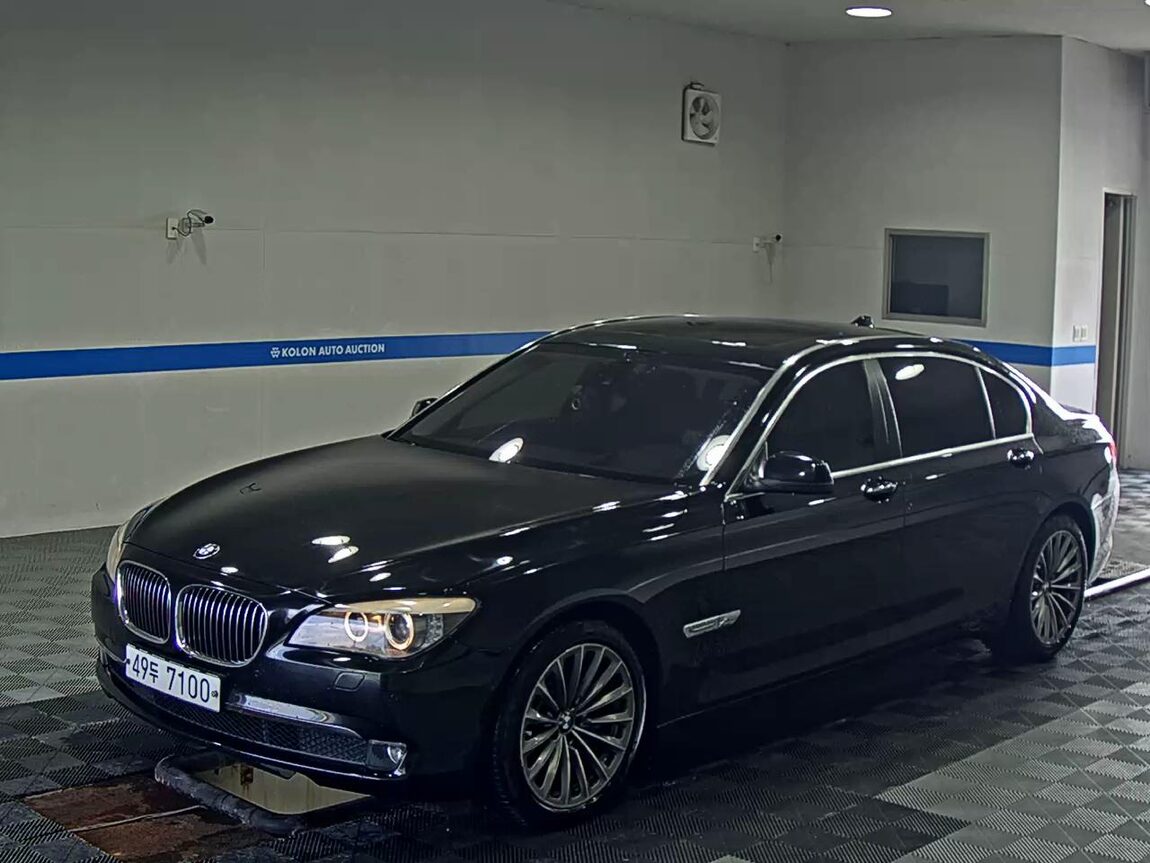 BMW 7 SERIES (5TH GEN) 750Li xDRIVE 2012 - zdjęcie 2