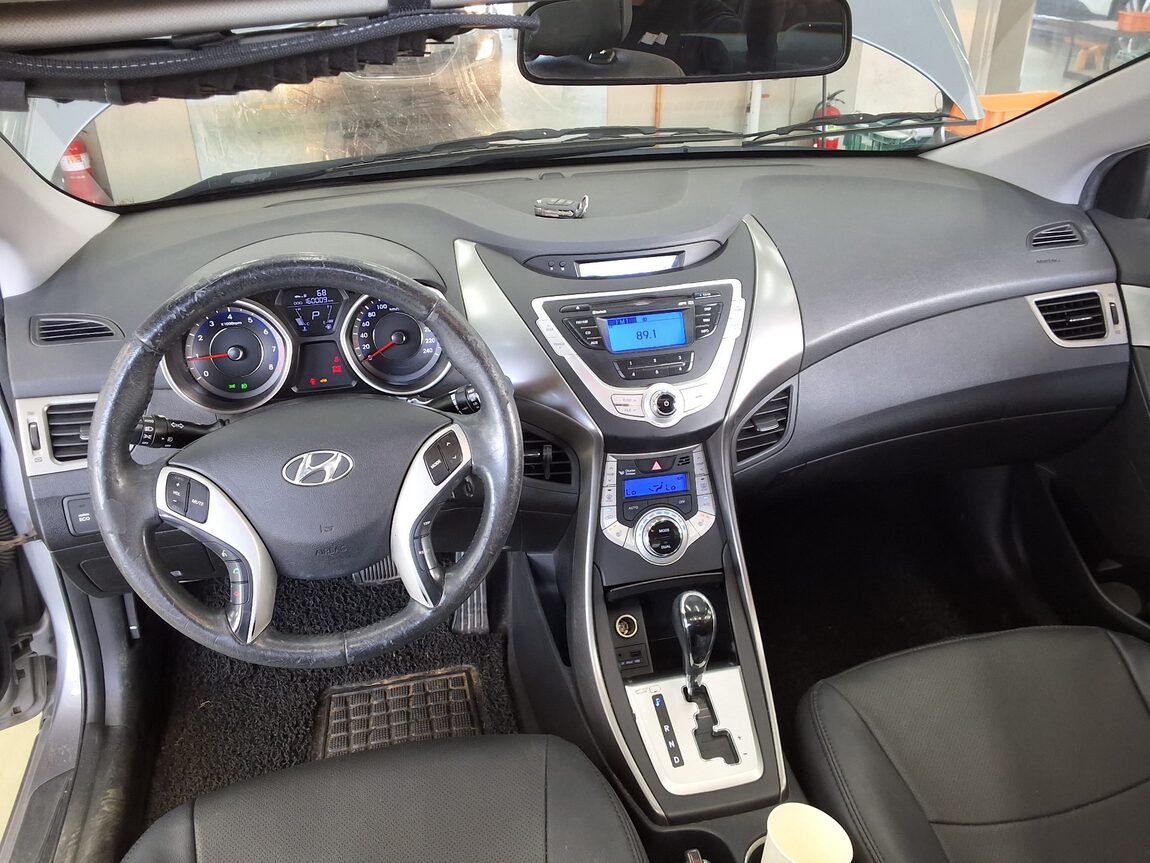 HYUNDAI AVANTE MD M16 GDi LUXURY 2012 - zdjęcie 11