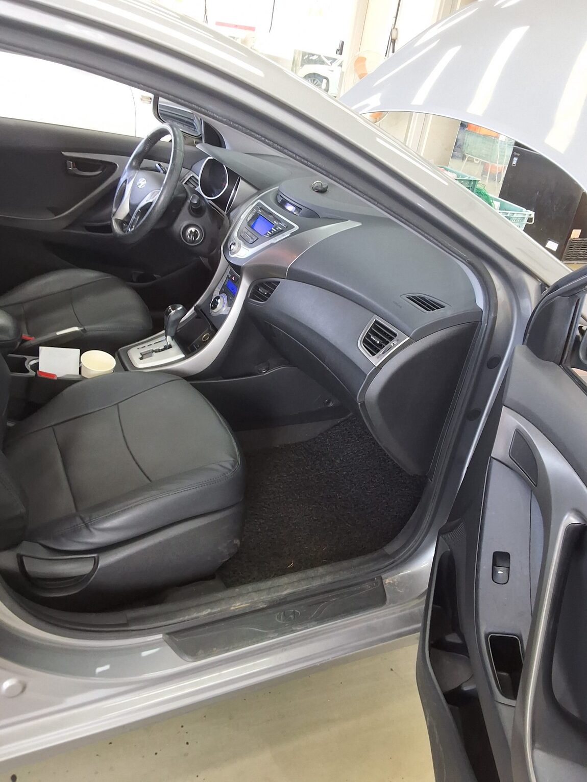 HYUNDAI AVANTE MD M16 GDi LUXURY 2012 - zdjęcie 14