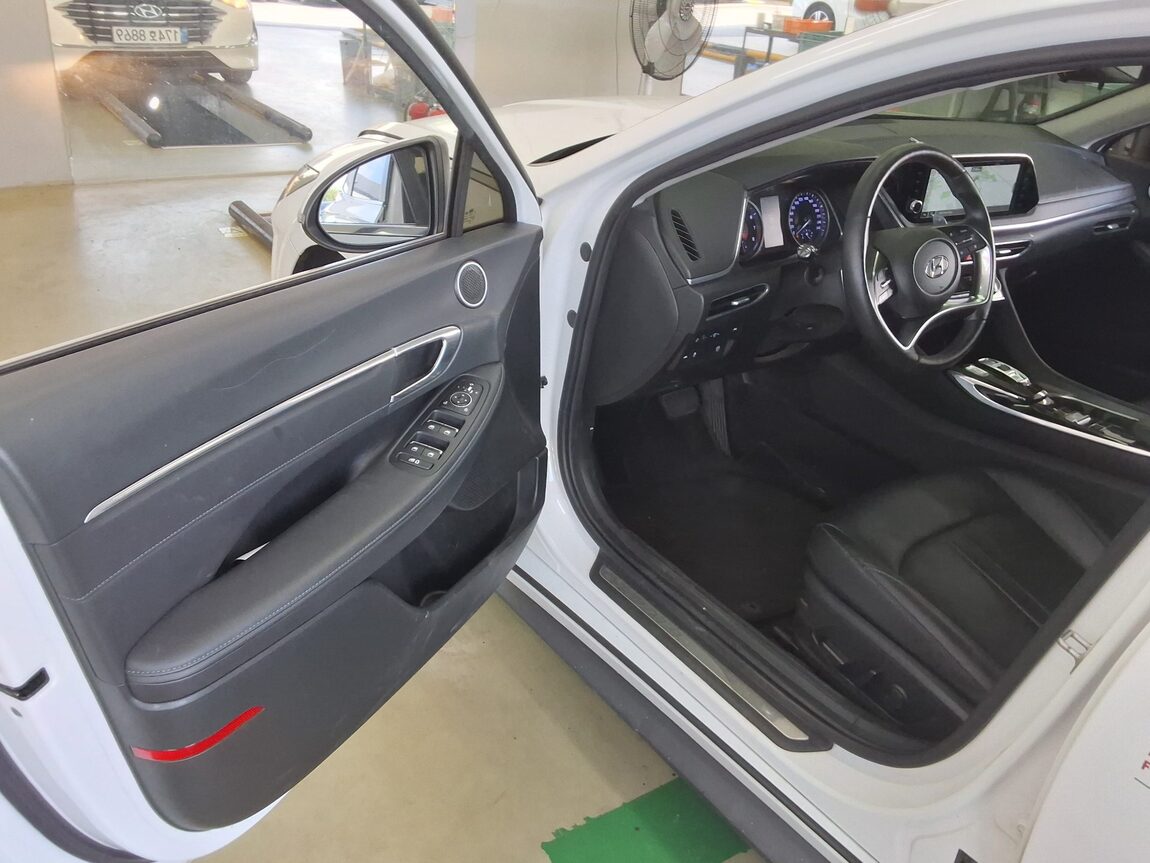 HYUNDAI SONATA (DN8) L2.0 RENTAL CAR SMART 2022 - zdjęcie 10