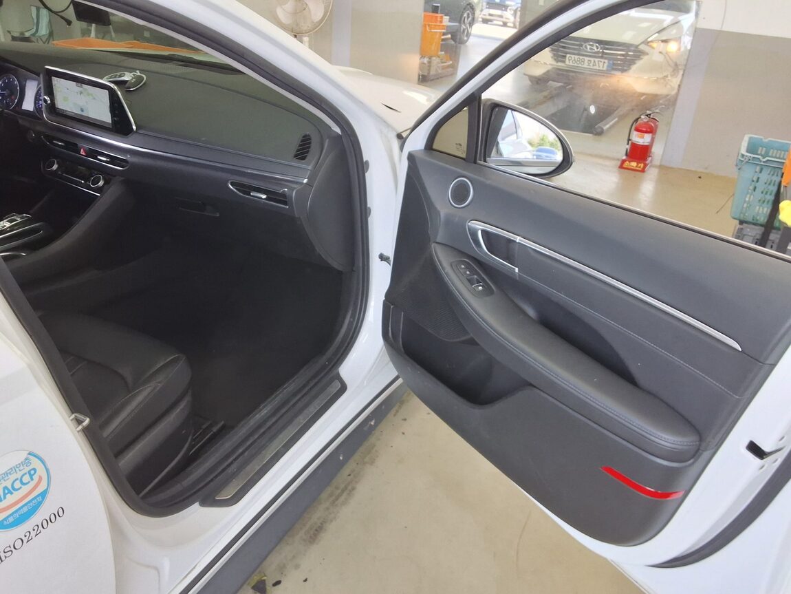 HYUNDAI SONATA (DN8) L2.0 RENTAL CAR SMART 2022 - zdjęcie 14
