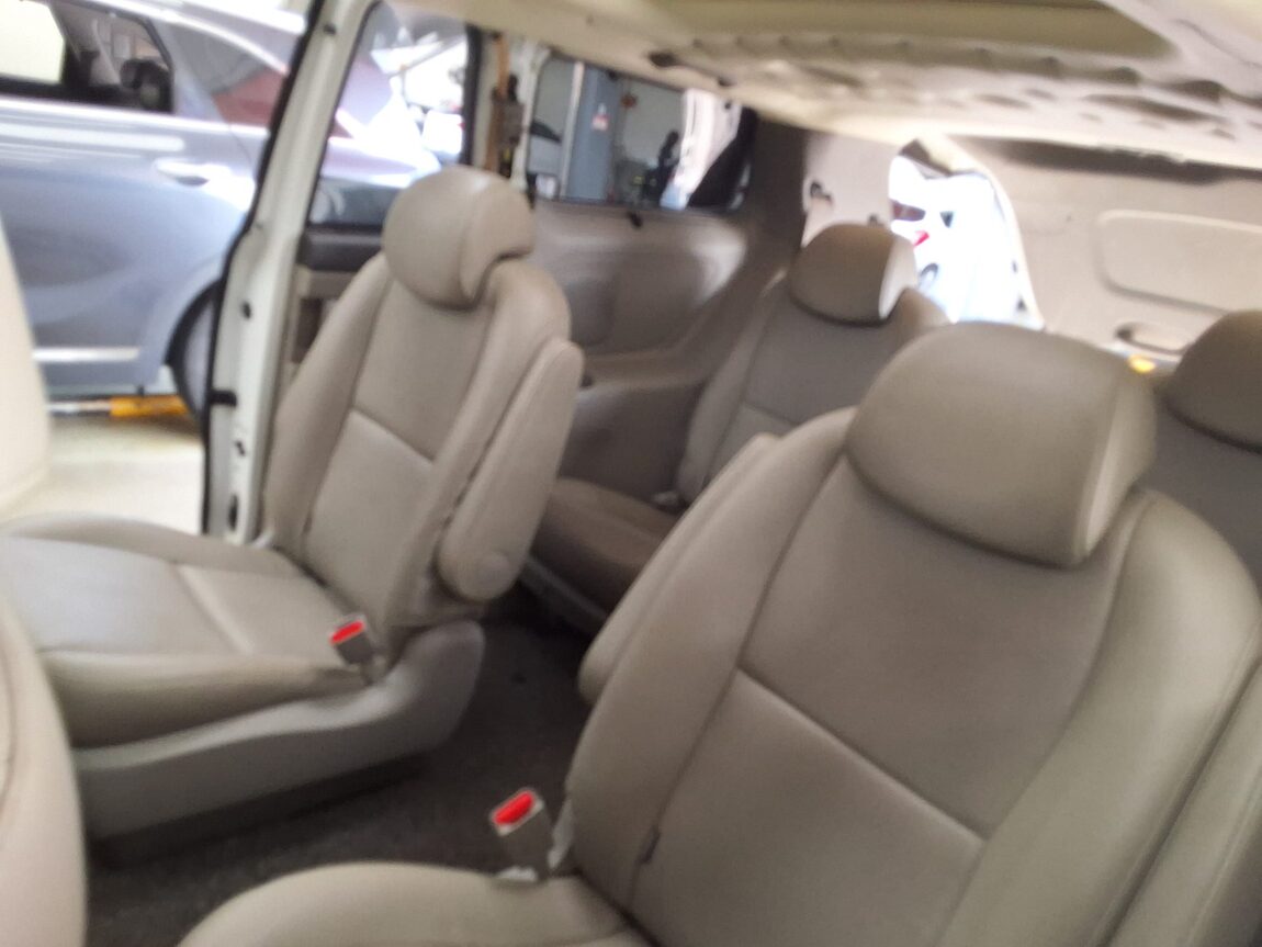 KIA ALL NEW CARNIVAL 9-SEATER DIESEL PRESTIGE 2016 - zdjęcie 13