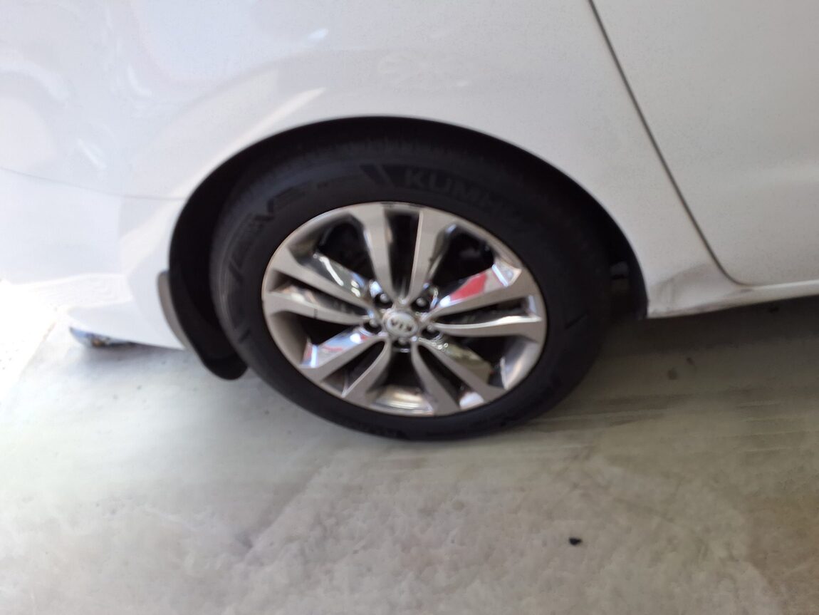 KIA ALL NEW CARNIVAL 9-SEATER DIESEL PRESTIGE 2016 - zdjęcie 22
