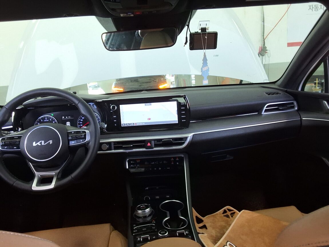 KIA NEW K5 (DL3) 2.0 GASOLINE PRESTIGE 2022 - zdjęcie 11