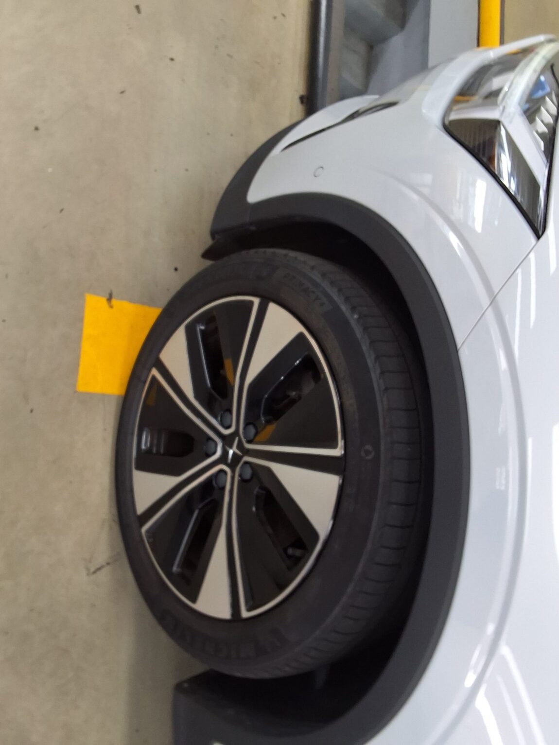 POLESTAR POLESTAR 2 LONG RANGE SINGLE MOTOR 2023 - zdjęcie 19
