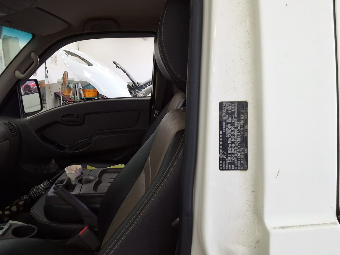 HYUNDAI PORTER II CRDi DOUBLE CAB EXTRA LONG WHEELBASE SMART 2017 - zdjęcie 16