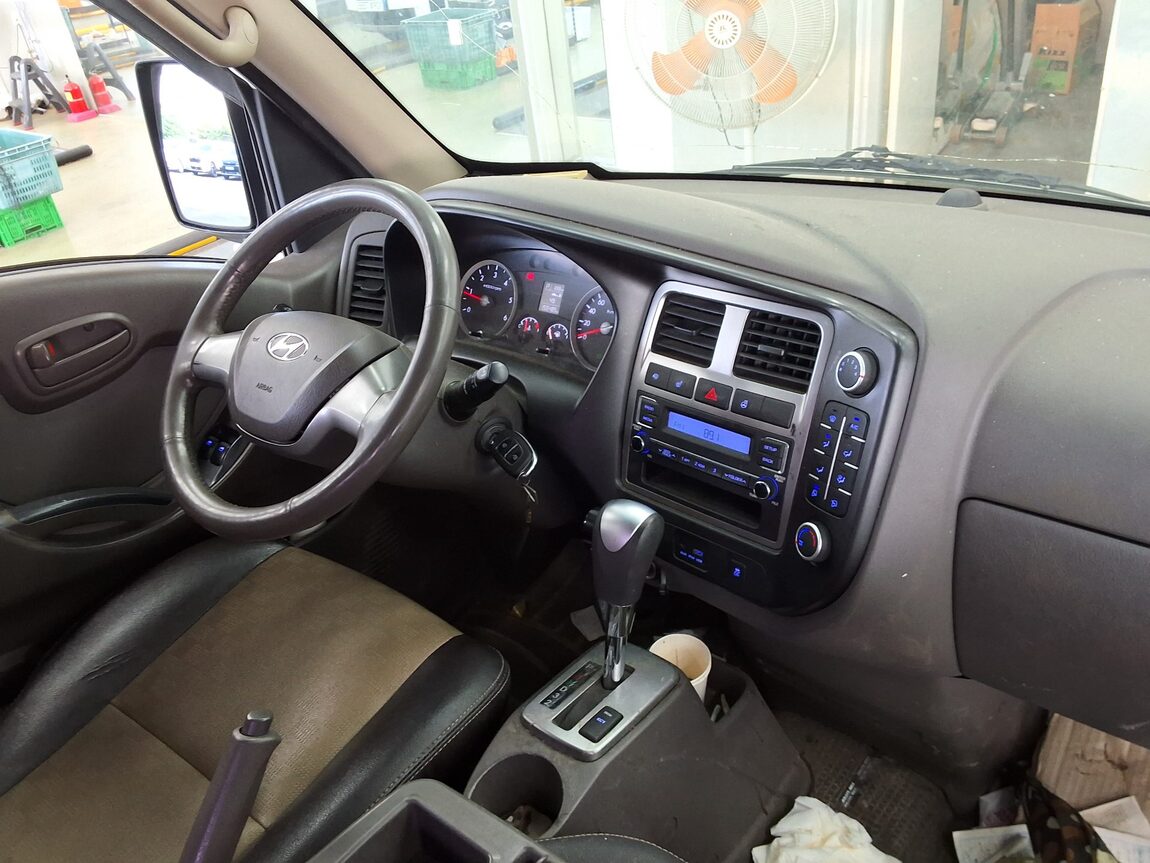 HYUNDAI PORTER II CRDi DOUBLE CAB EXTRA LONG WHEELBASE SMART 2017 - zdjęcie 11