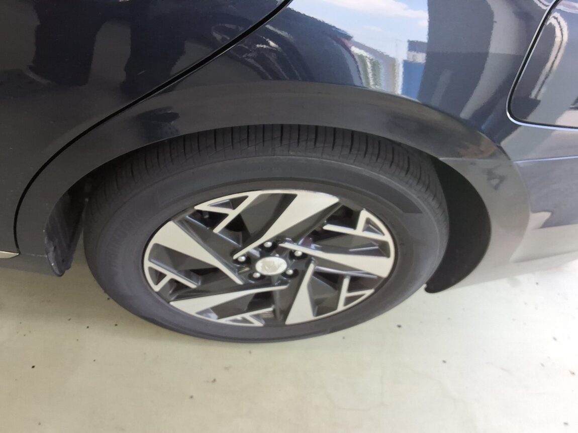 HYUNDAI THE NEW GRANDEUR IG HYBRID 2.4 HEV PREMIUM 2022 - zdjęcie 23