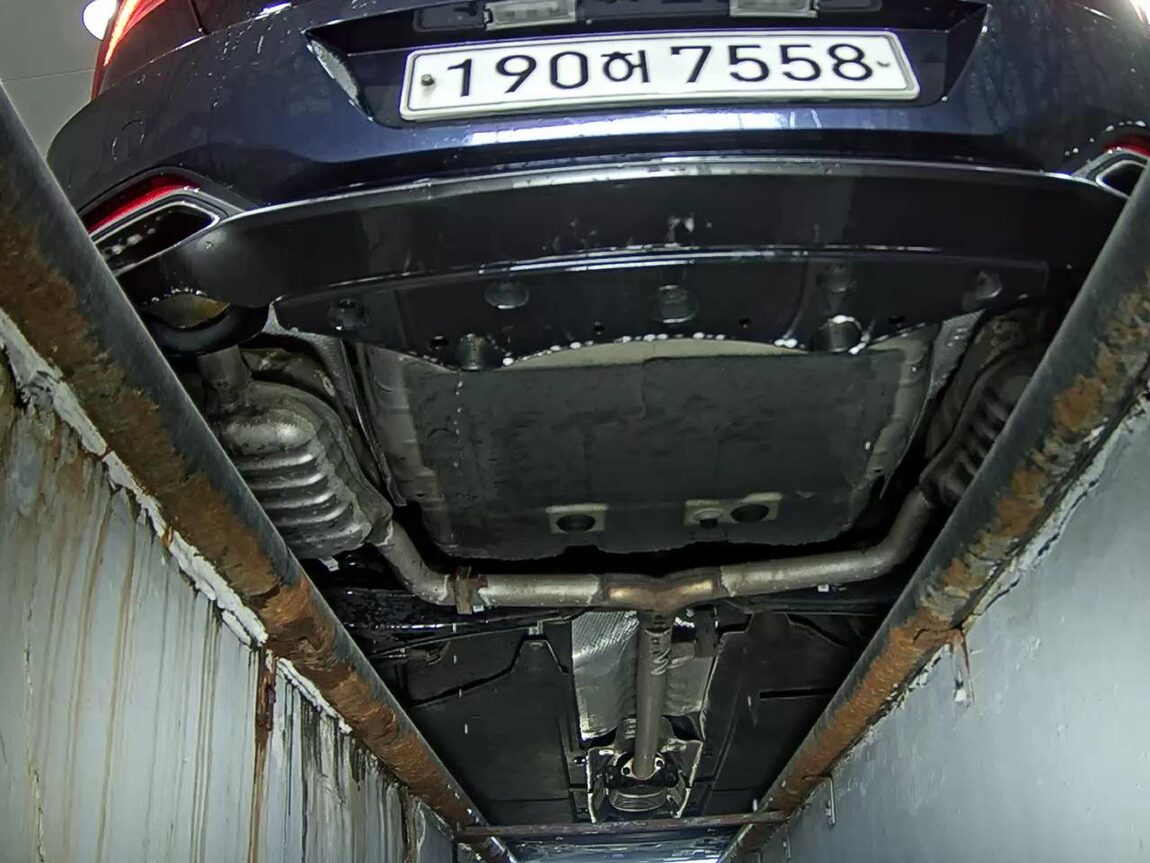 HYUNDAI THE NEW GRANDEUR IG HYBRID 2.4 HEV PREMIUM 2022 - zdjęcie 8