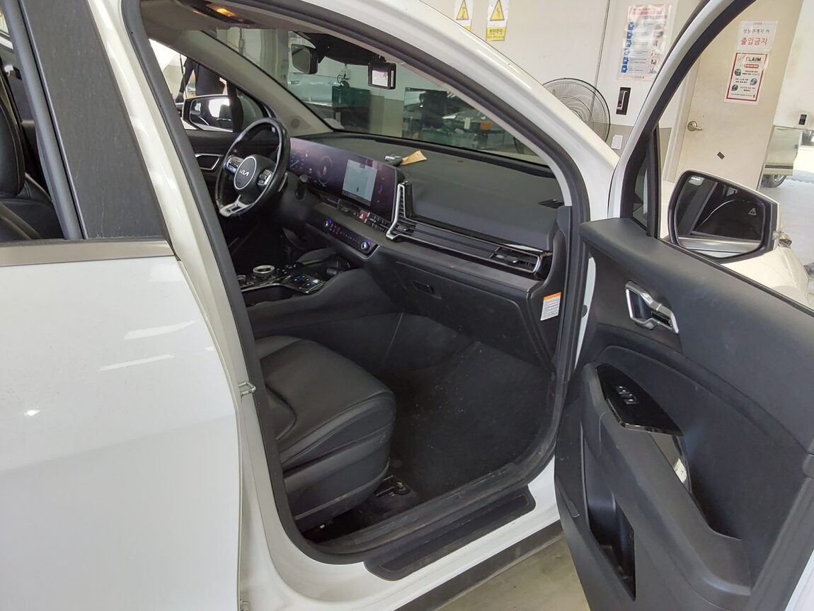 KIA THE ALL NEW SPORTAGE HYBRID 1.6 HEV PRESTIGE 2023 - zdjęcie 14