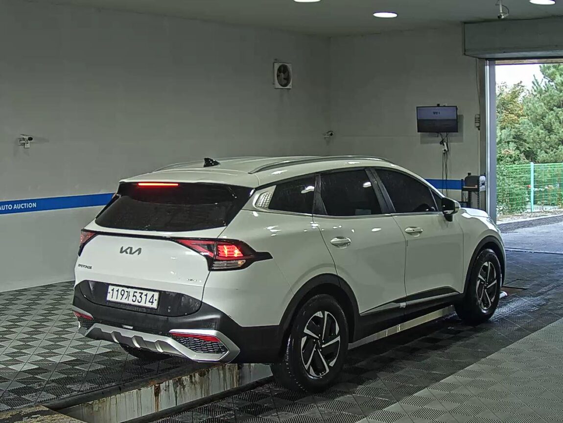 KIA THE ALL NEW SPORTAGE HYBRID 1.6 HEV PRESTIGE 2023 - zdjęcie 5