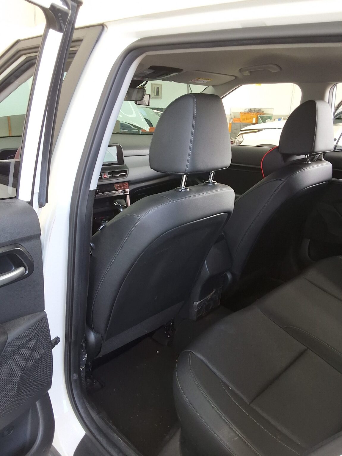 KIA THE NEW SELTOS 1.6 GASOLINE TURBO 2WD TRENDY 2023 - zdjęcie 12