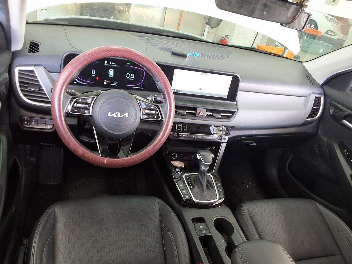 KIA THE NEW SELTOS 1.6 GASOLINE TURBO 2WD TRENDY 2023 - zdjęcie 11
