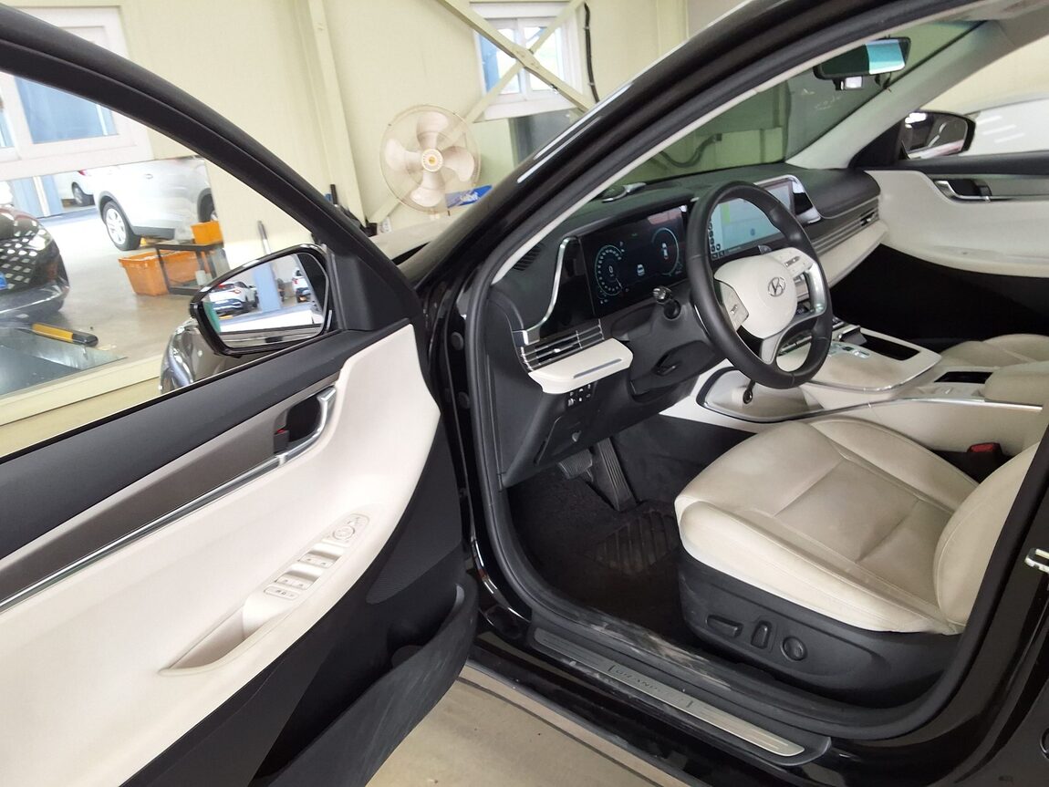 HYUNDAI THE NEW GRANDEUR IG GASOLINE 2.5 LE BLANC 2023 - zdjęcie 11