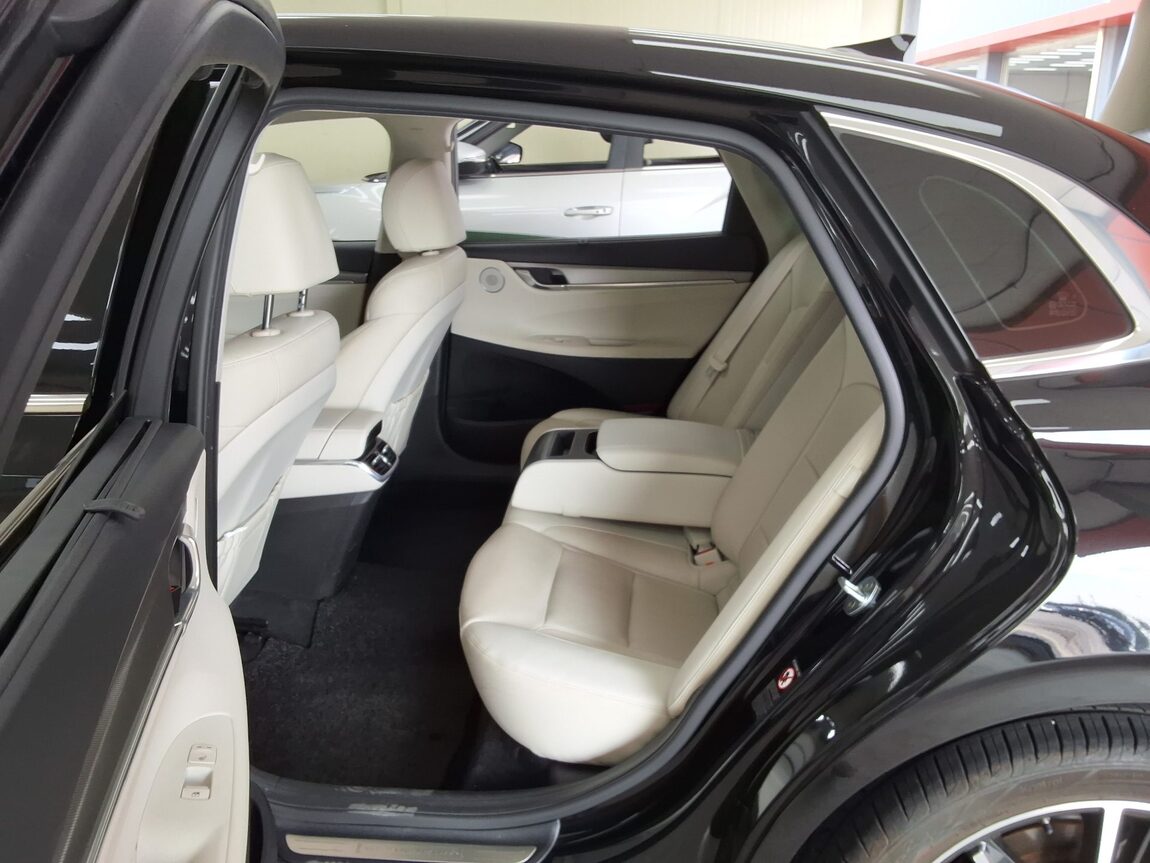 HYUNDAI THE NEW GRANDEUR IG GASOLINE 2.5 LE BLANC 2023 - zdjęcie 13