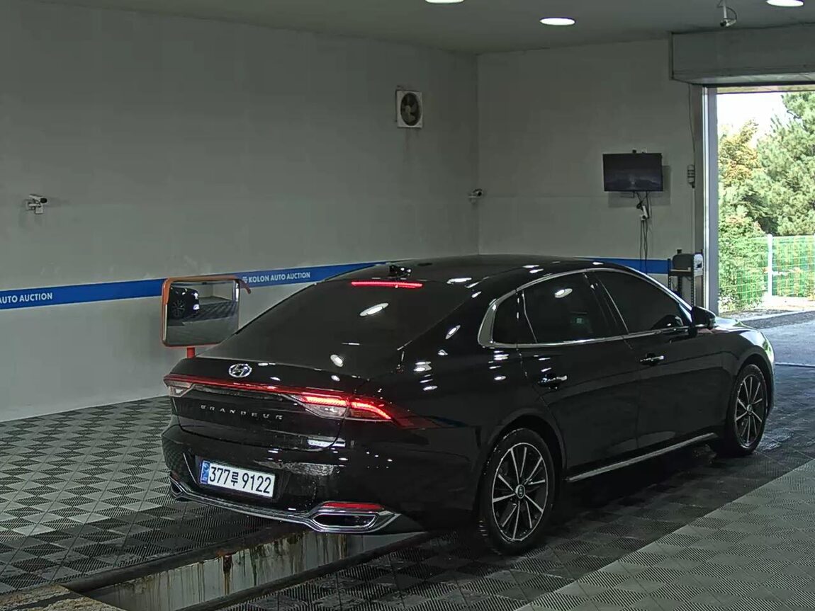 HYUNDAI THE NEW GRANDEUR IG GASOLINE 2.5 LE BLANC 2023 - zdjęcie 5