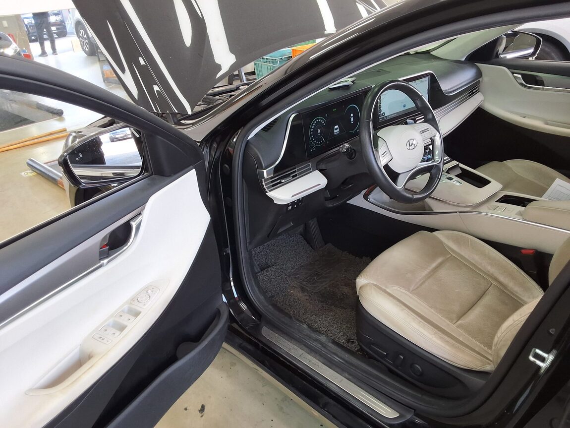 HYUNDAI THE NEW GRANDEUR IG GASOLINE 2.5 LE BLANC 2023 - zdjęcie 10