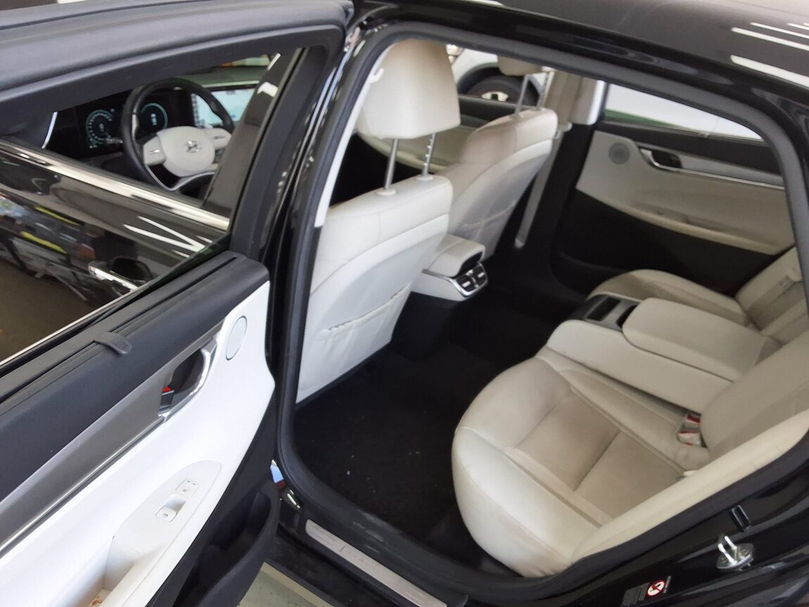 HYUNDAI THE NEW GRANDEUR IG GASOLINE 2.5 LE BLANC 2023 - zdjęcie 12
