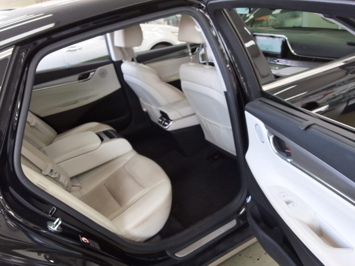 HYUNDAI THE NEW GRANDEUR IG GASOLINE 2.5 LE BLANC 2023 - zdjęcie 13