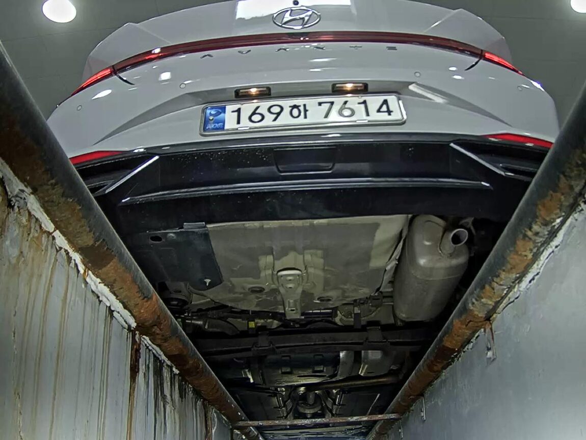 HYUNDAI AVANTE (CN7) 1.6 GASOLINE SMART 2023 - zdjęcie 8
