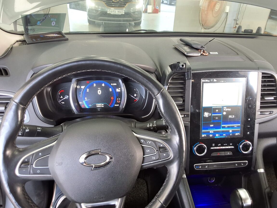 RENAULT (SAMSUNG) QM6 2.0 GDe 2WD RE 2019 - zdjęcie 17