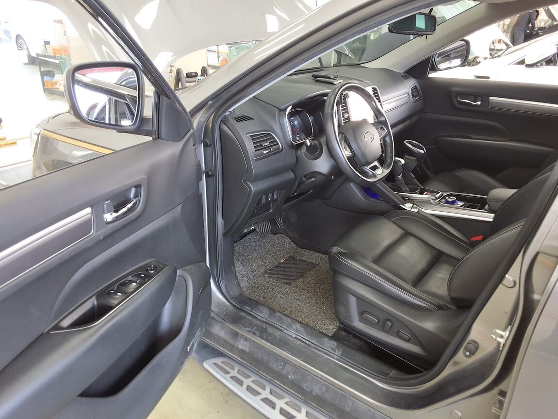 RENAULT (SAMSUNG) QM6 2.0 GDe 2WD RE 2019 - zdjęcie 10