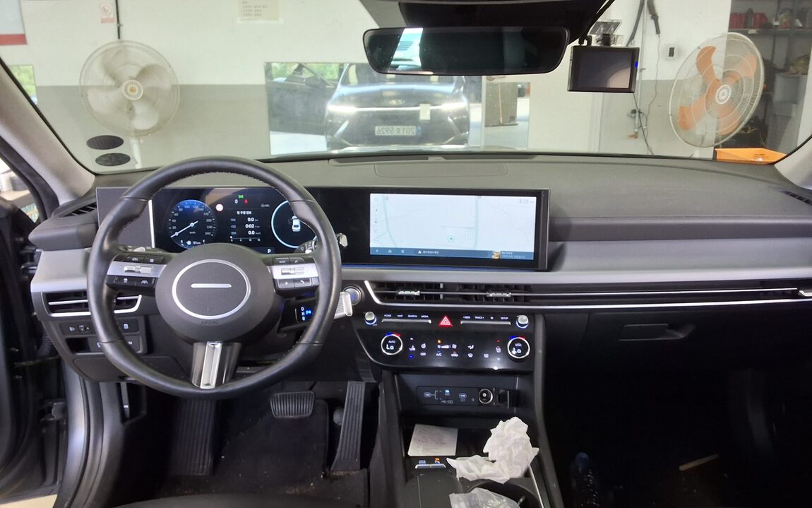 HYUNDAI SONATA THE EDGE GASOLINE 2.0 EXCLUSIVE 2024 - zdjęcie 11