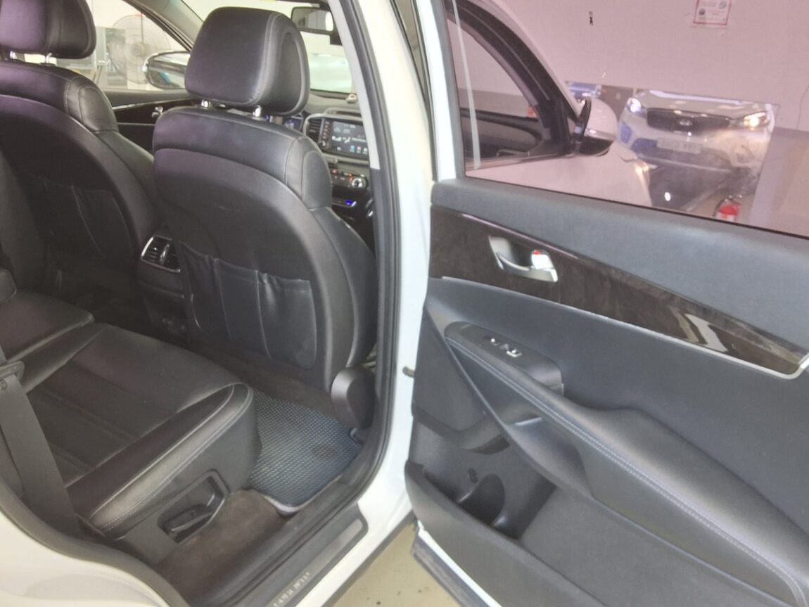 KIA ALL NEW SORENTO R2.2 4WD PRESTIGE 2017 - zdjęcie 13