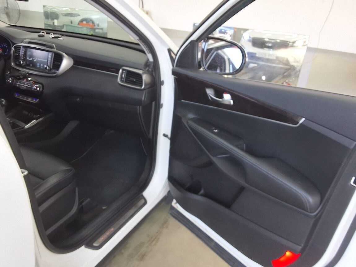 KIA ALL NEW SORENTO R2.2 4WD PRESTIGE 2017 - zdjęcie 14
