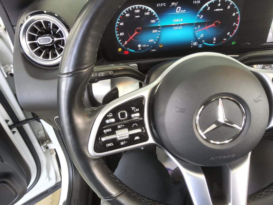 MERCEDES-BENZ GLB-CLASS GLB 220 2021 - zdjęcie 17