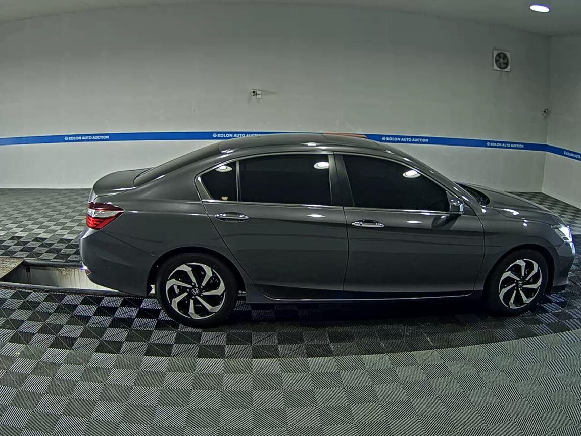 HONDA ACCORD (9TH GEN) 2.4 EX-L 2017 - zdjęcie 4
