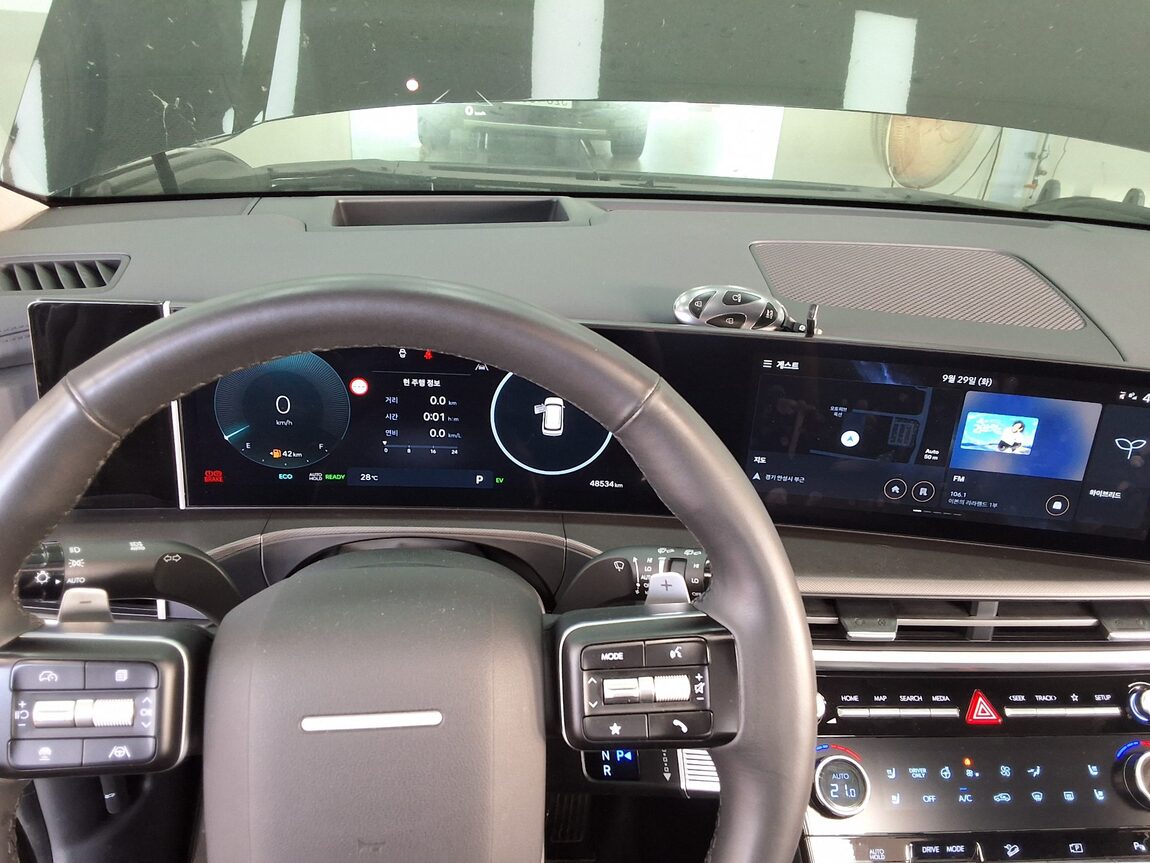 HYUNDAI THE ALL NEW SANTA FE HYBRID 1.6 HEV 2WD PRESTIGE PLUS 2025 - zdjęcie 17
